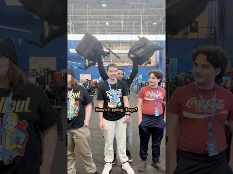 Surprising WHALE LAN Attendees with LTTStore Gear