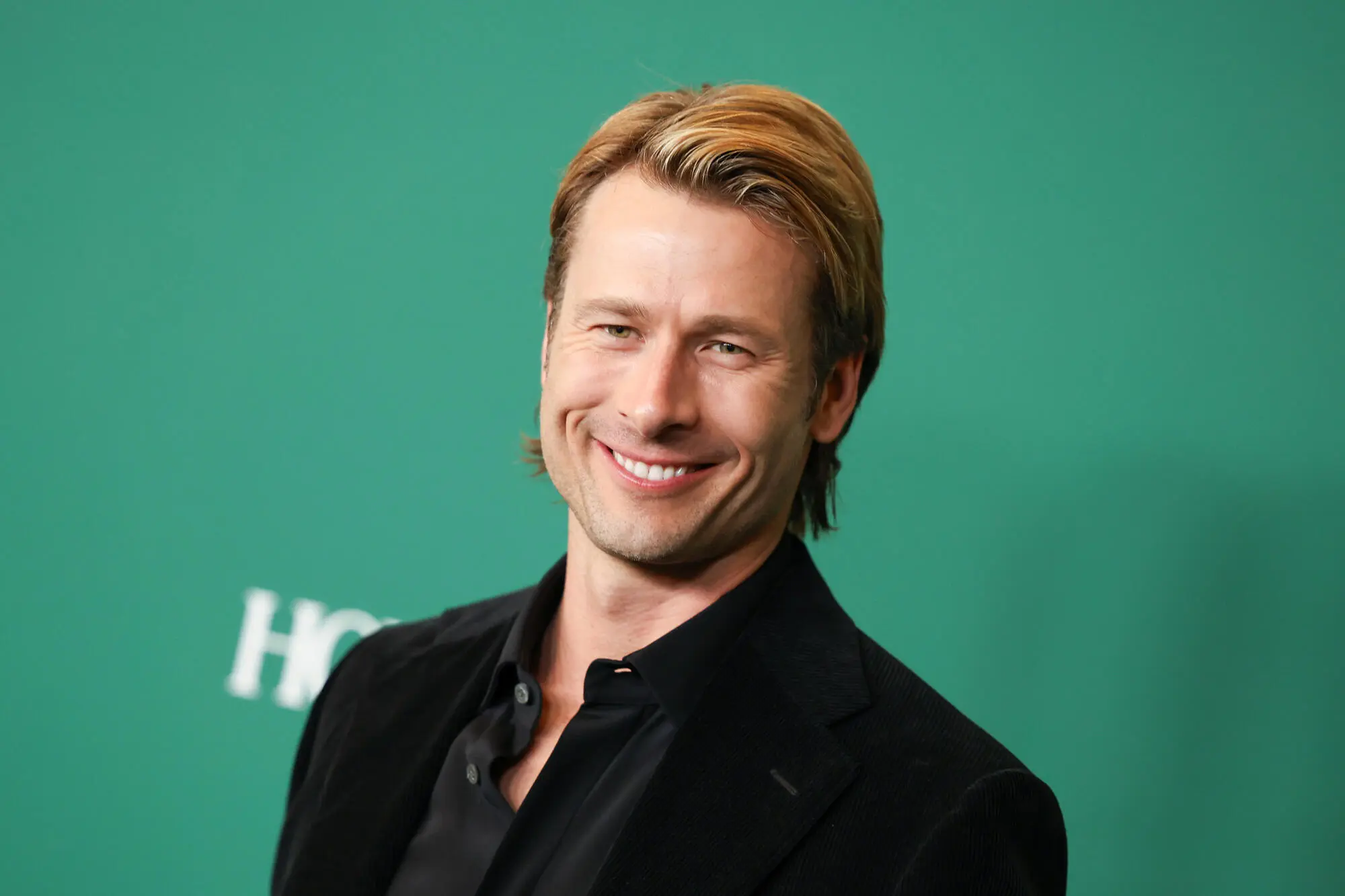 Glen Powell Avoids Politics in Interviews, Discusses Industry Shifts