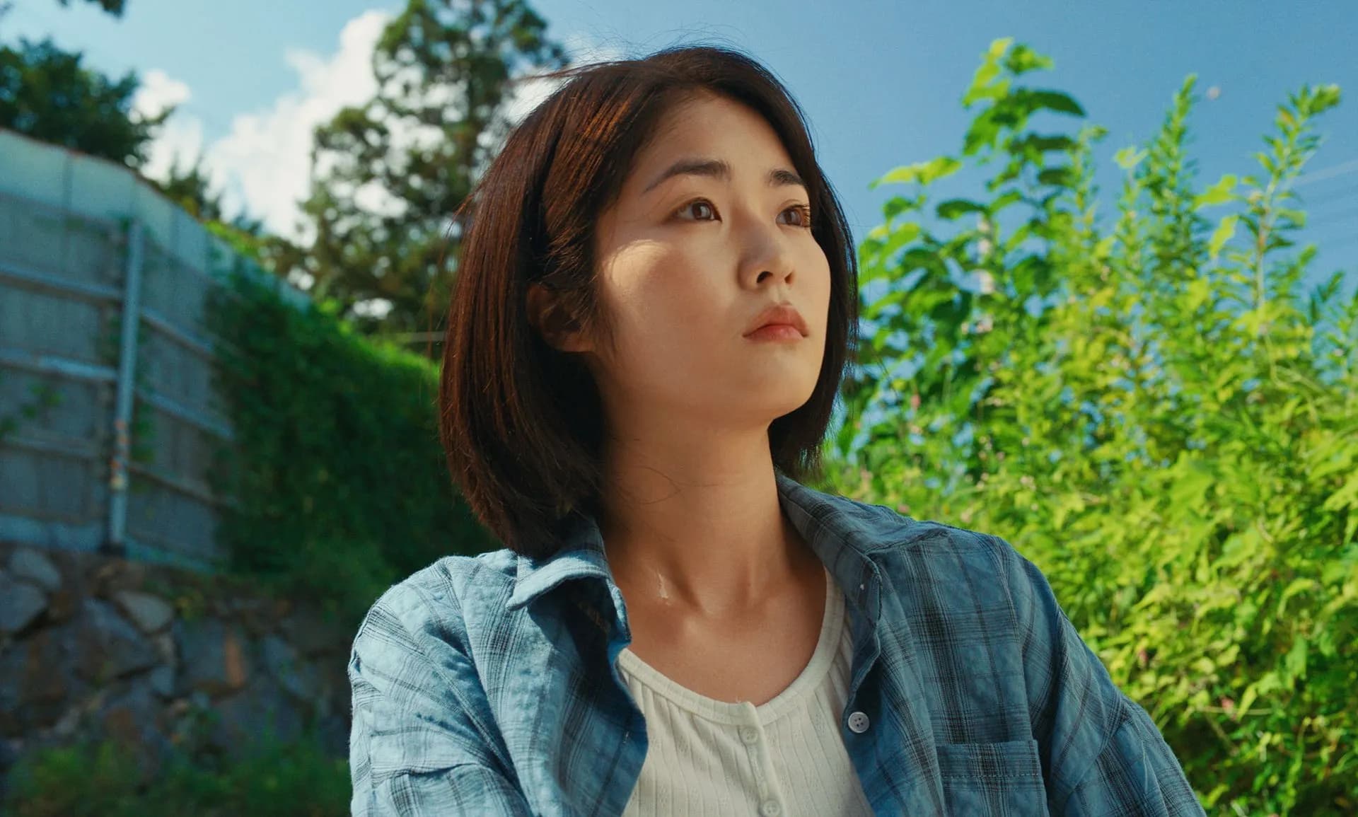 Review: 'Beach Fictions' Is a Beguiling Korean Time-Loop Romance