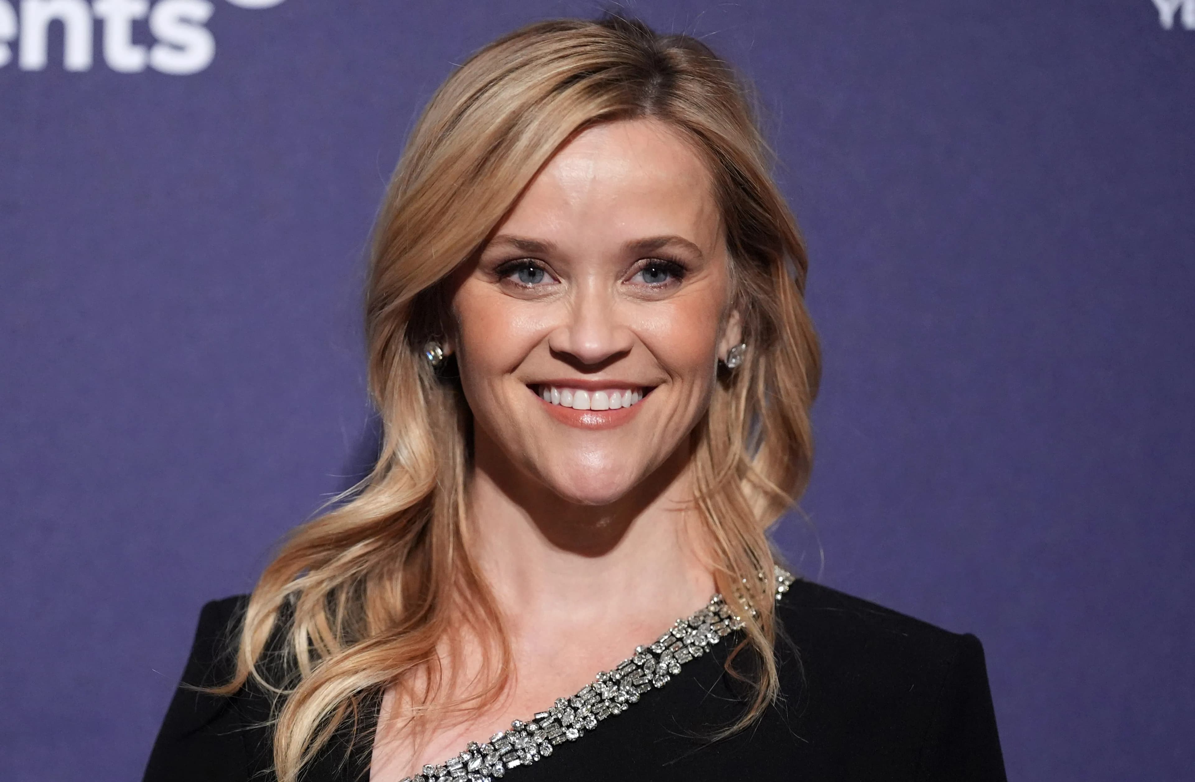 Reese Witherspoon y Mediawan se asocian para recomprar Hello Sunshine