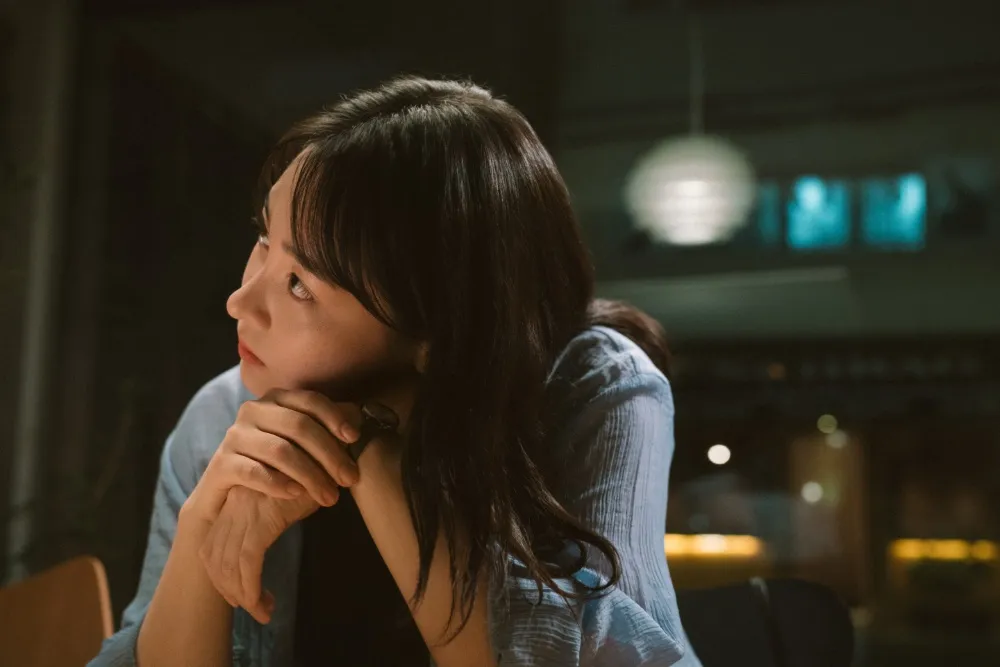 ‘The Table: Day and Night’ Review: A Frothy Romantic Anthology