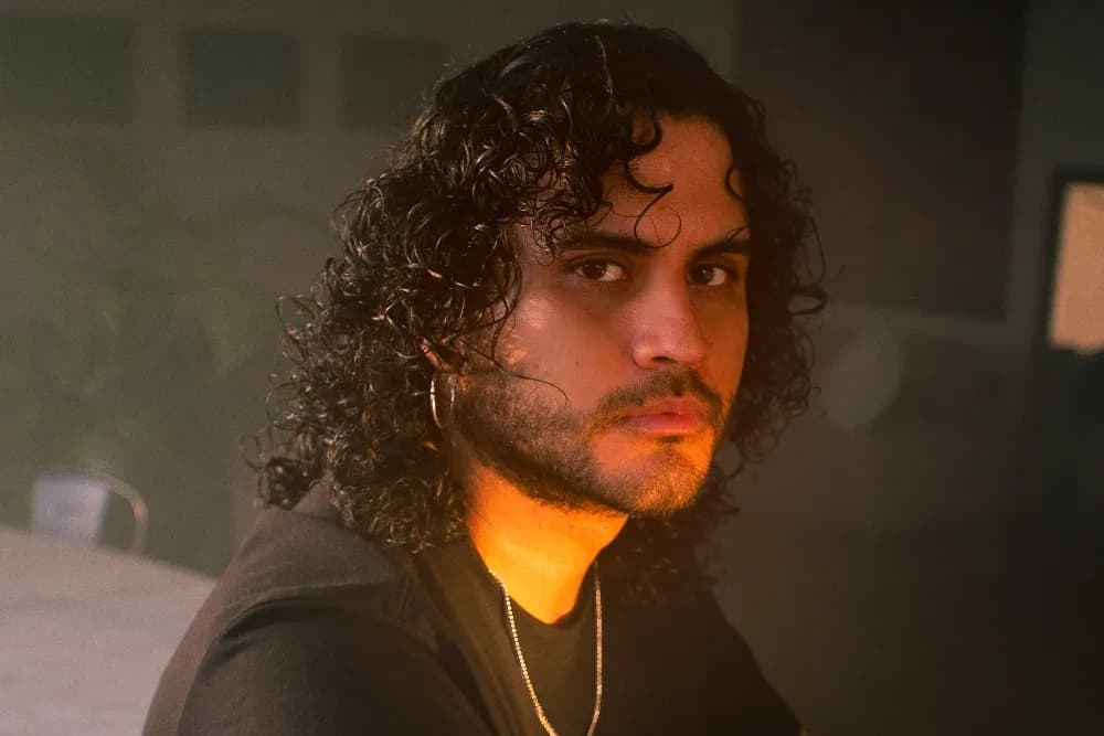 Peruvian Filmmaker Sami Hawka Explores Polyamory and Resistance